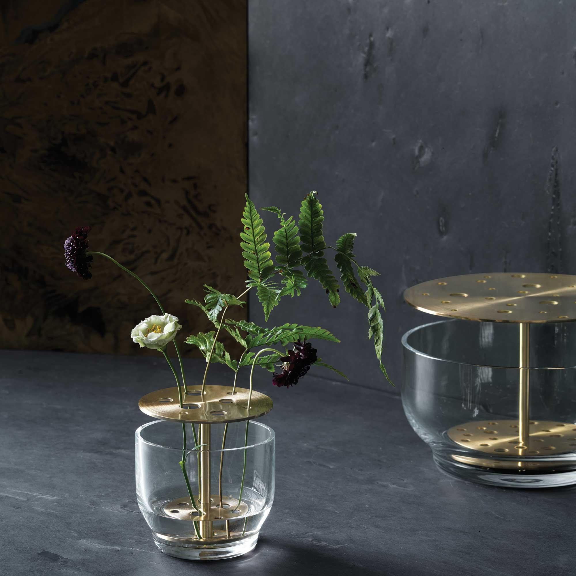Fritz-Hansen_Ikebana-Vase_2000x2000-ID1730500-8d0a126ba52c7b5e573fa2f12849843d.jpg